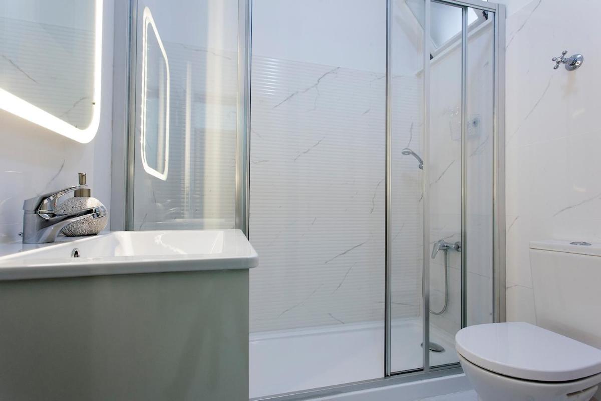 Ginjinha House - 4 Rooms - Bairro Alto - With Ac! Лісабон Екстер'єр фото